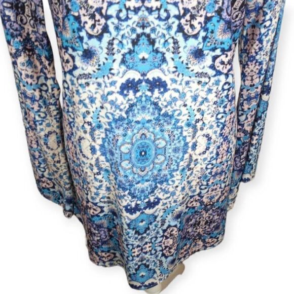 RUSH BLUE & WHITE DRESS W/OPEN BACK SZ.M EUC. - Picture 3 of 7